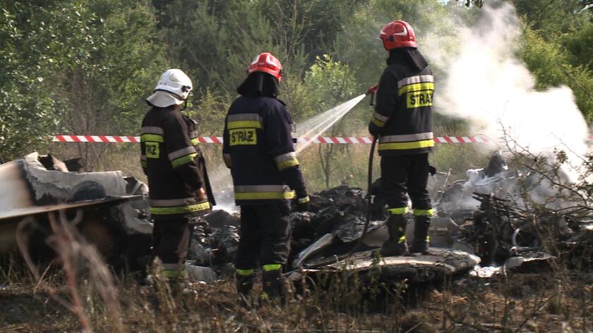Rzeczniczka policji: Samolot runął na teren niezabudowany