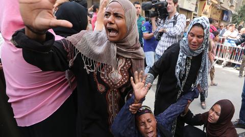 Sąd skazał na śmierć niemal 700 zwolenników byłego prezydenta Mohammeda Mursiego