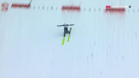 Skok Kamila Stocha z 2. serii konkursu w Garmisch-Partenkirchen
