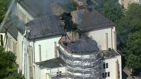 Spłonęła wieża kościoła w Warszawie