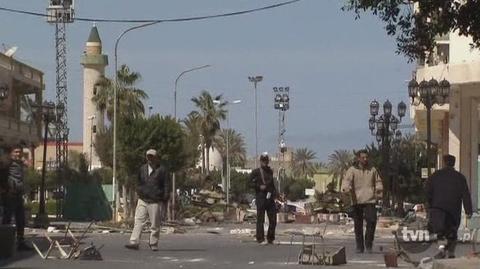 Sytuacja w bronionej przez rebeliantów Zawii (Reuters)