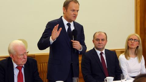 Tusk oferuje Kaczyńskiemu debatę