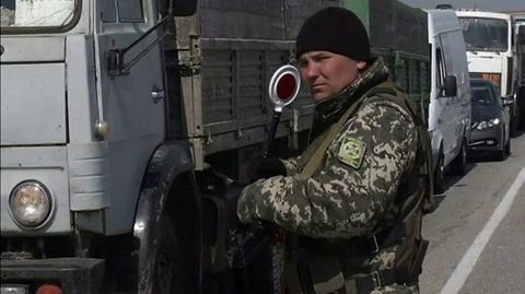 Ukraińscy żołnierze mają opuścić Krym
