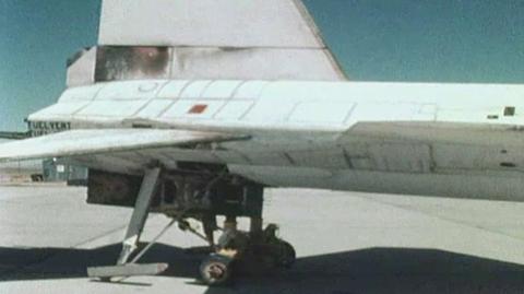 Uszkodzenia X-15 po rekordowym locie z prędkością 7274 km/h