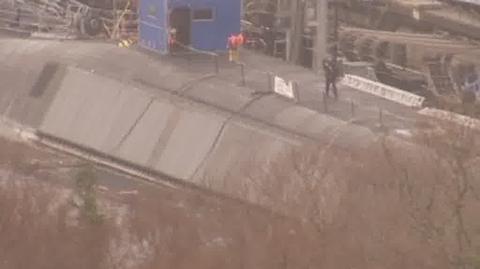 Uszkodzona łódź podwodna w doku
