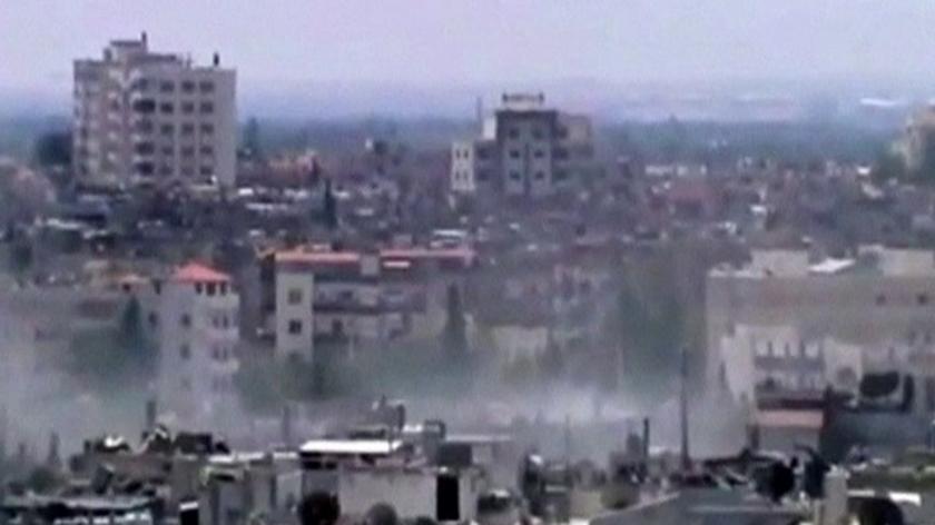 W Homs nie cichną serie z karabinów i wystrzały