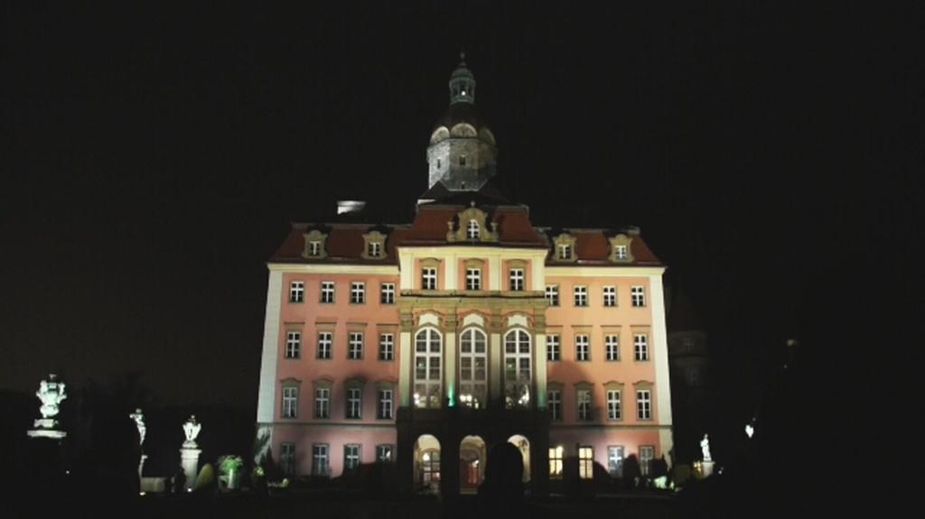 Zamek książ w nowym świetle