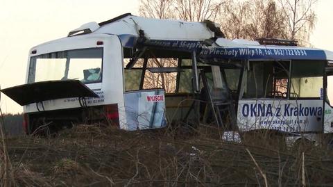 Zderzenie autobusu z szynobusem. Zginęła jedna osoba, kilku rannych