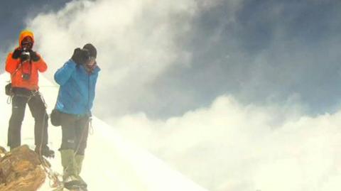 Zdobył szczyt w Himalajach i zjechał z niego na nartach