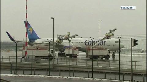 Zima paraliżuje lotniska w Europie
