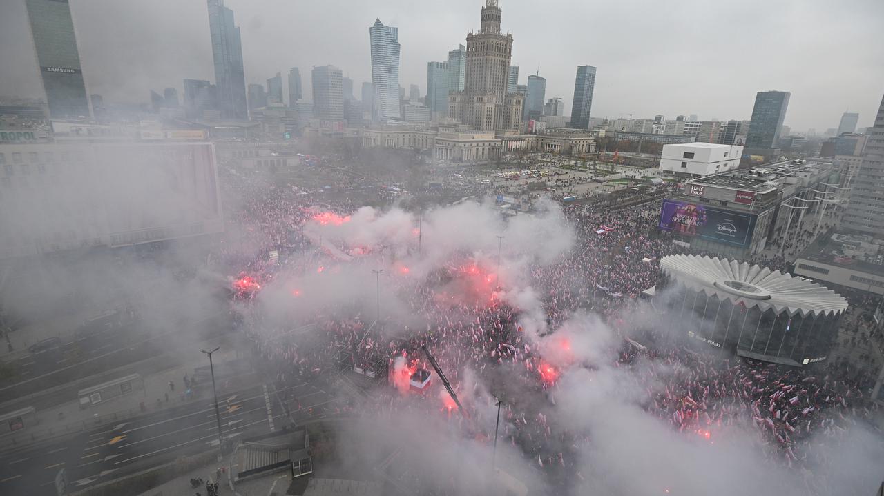 Kierwiński o marszu: osoby, które odpaliły race, będą musiały liczyć się z tym, iż dostaną grzywnę