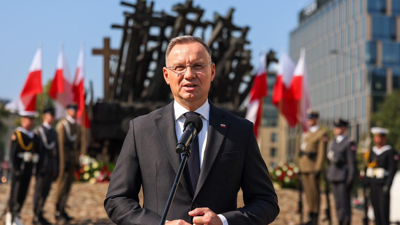 Prezydent: wybiorę się na tereny powodziowe, gdy skończy się stan zagrożenia