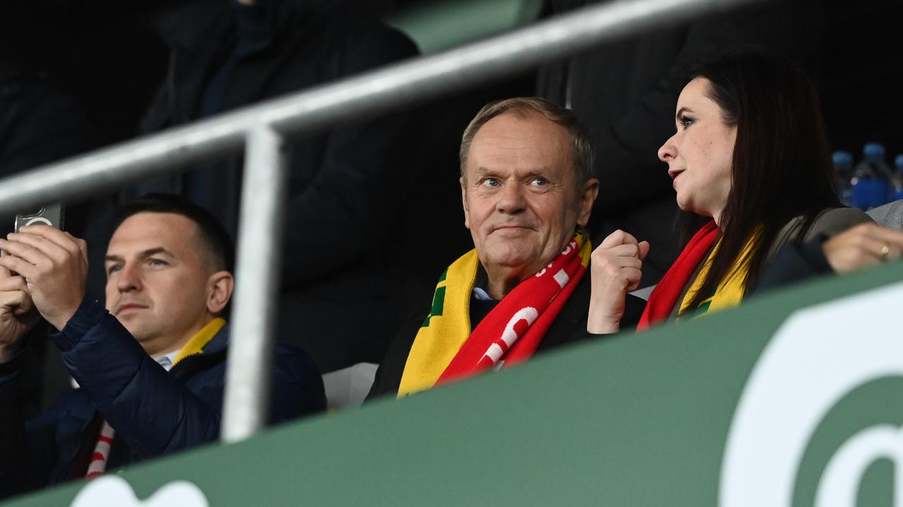 "Donald matole..." na meczu z Litwą. Tusk: mam słabość do tego hasła