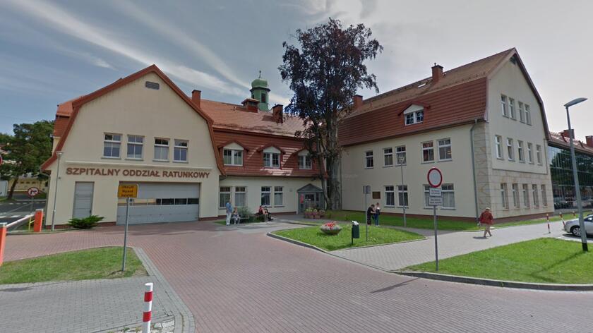 Lokatorzy nie chcieli wpuścić małżeństwa lekarzy do budynku