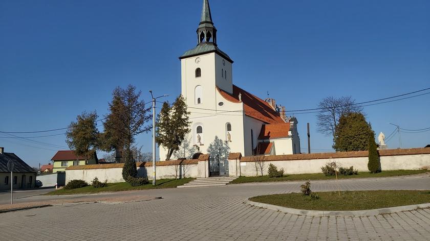 Parafia w Barłożnie 