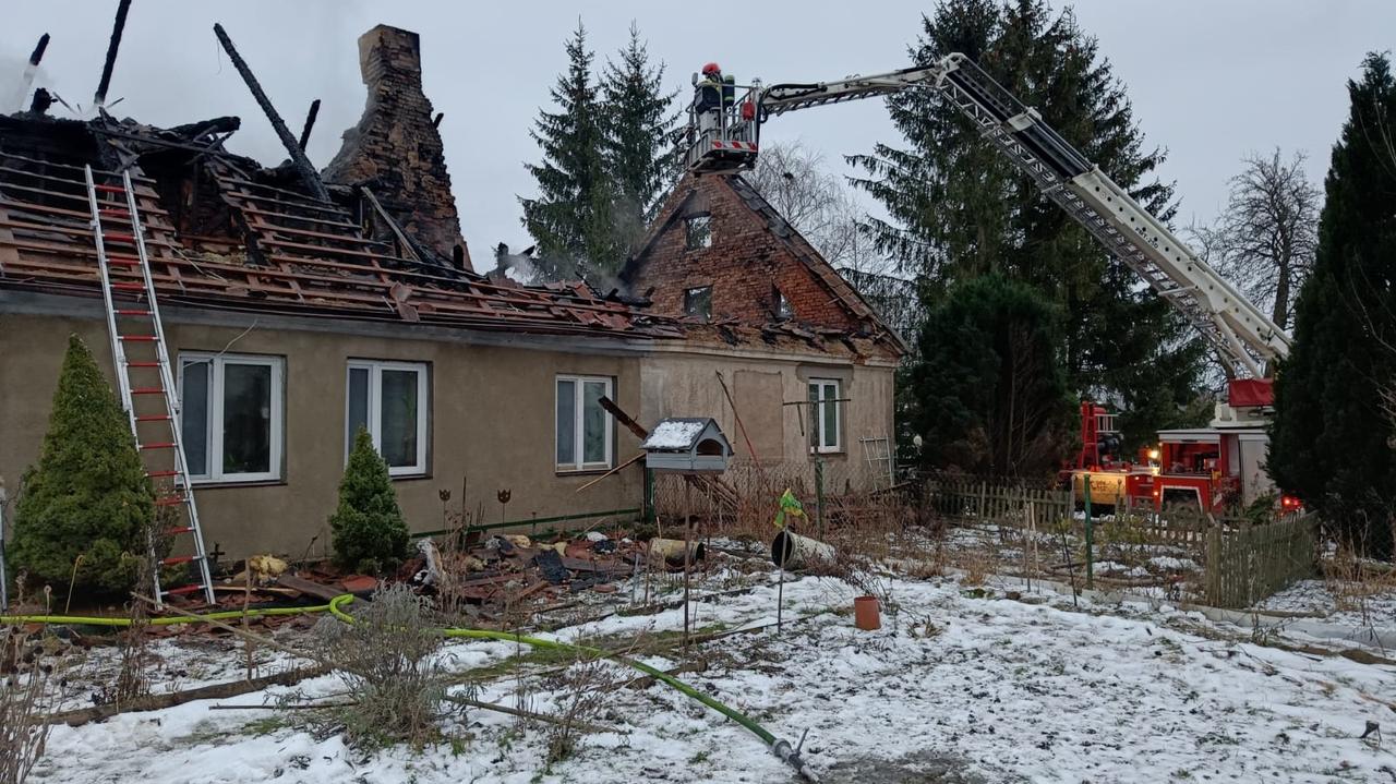 W wyniku pożaru dwie rodziny straciły dach nad głową