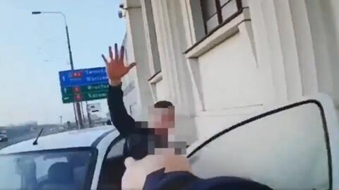 Policja pokazała film z zatrzymania agresywnego kierowcy