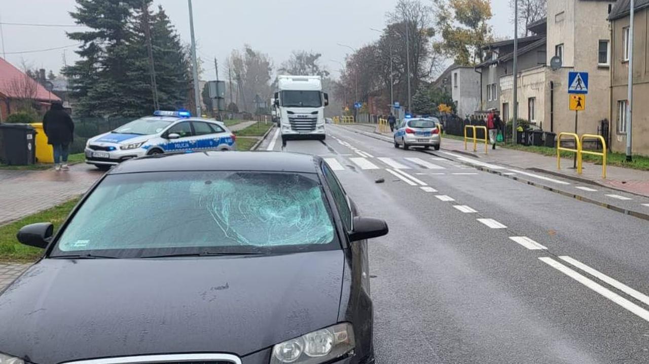 75-latka potrącona na przejściu dla pieszych