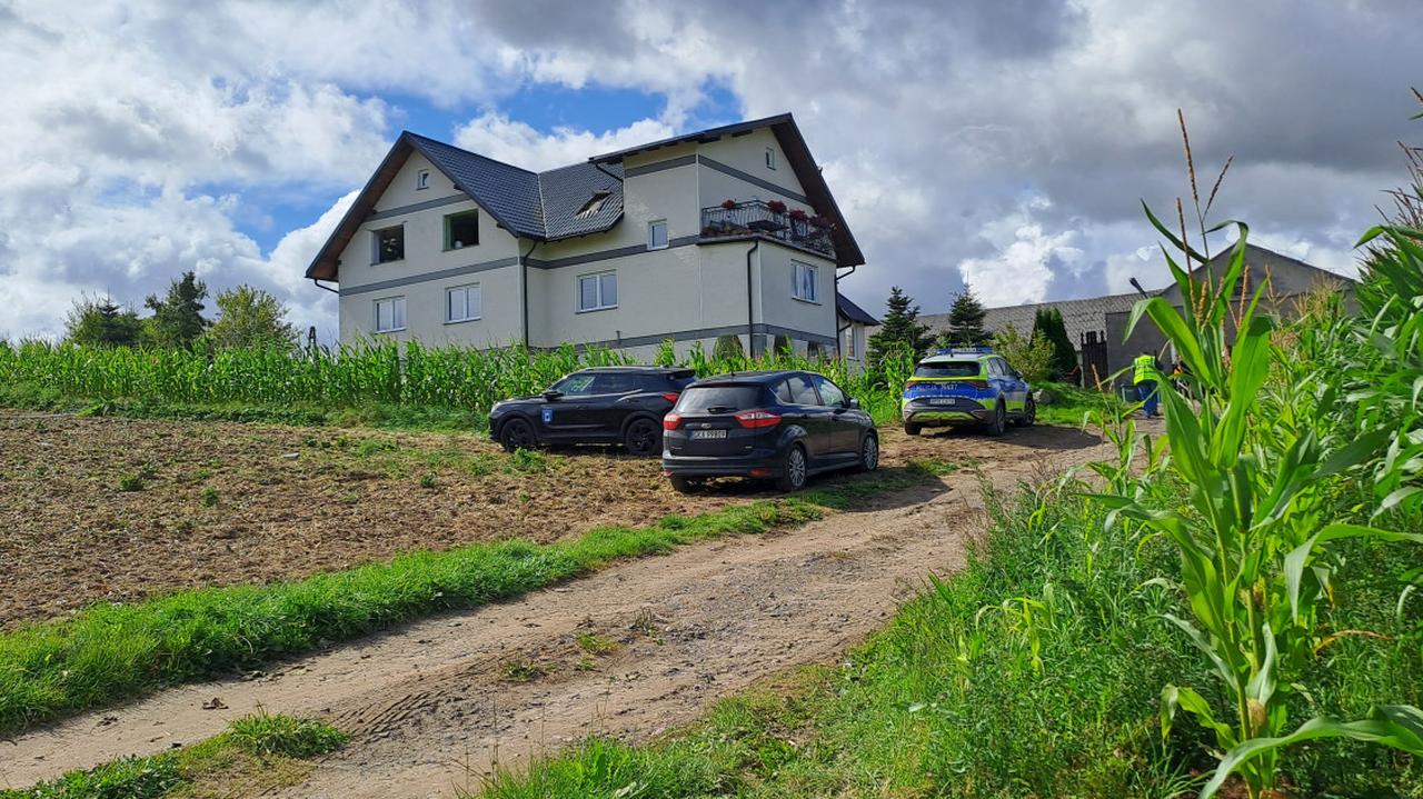 W domu wybuchła butla z gazem. Kobieta i nastolatek ranni