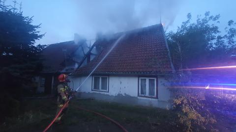 Nocny pożar domu w Jelitkowie. Straty sięgają kilkudziesięciu tysięcy złotych