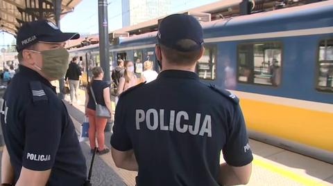 Policjanci patrolują pociągi Szybkiej Kolei Miejskiej