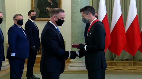 Robert Lewandowski accepts the Order of Polonia Restituta Third Class