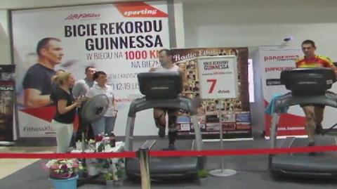 1000 kilometrów na bieżni elektrycznej, czyli próba pobicia rekordu Guinnessa. Listopad 2013