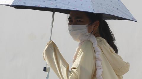 Z powodu smogu mieszakńcy Bangkoku chodzą w maskach