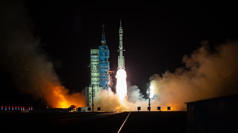 Start misji Shenzhou-19