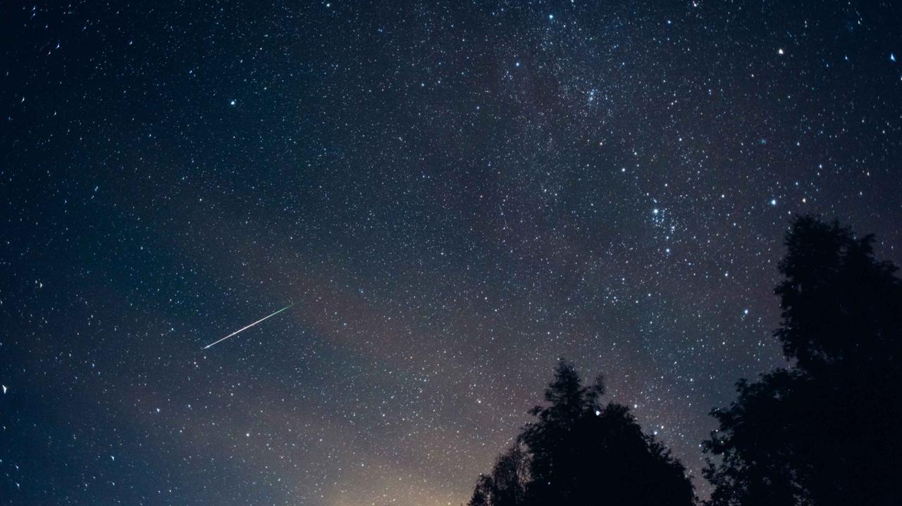 Perseidas 2023. ¿Qué es una noche de estrellas fugaces?  ¿Dónde vemos el pico de la lluvia de las Perseidas?