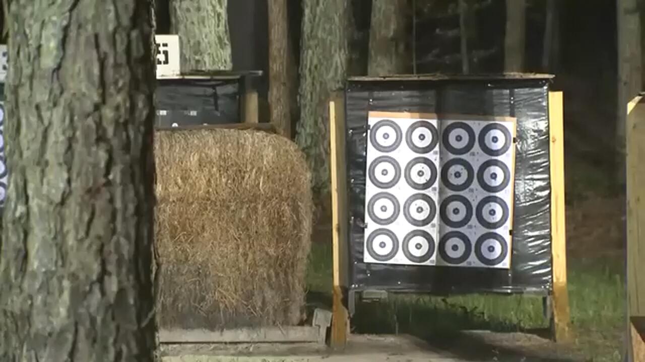 Piorun uderzył w grupę osób na strzelnicy łuczniczej