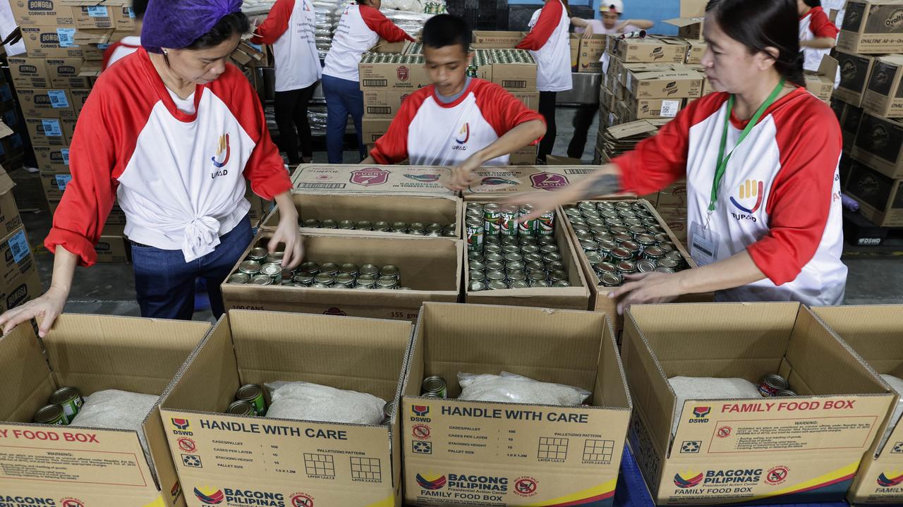 Prawie milion ewakuowanych. Idzie supertajfun