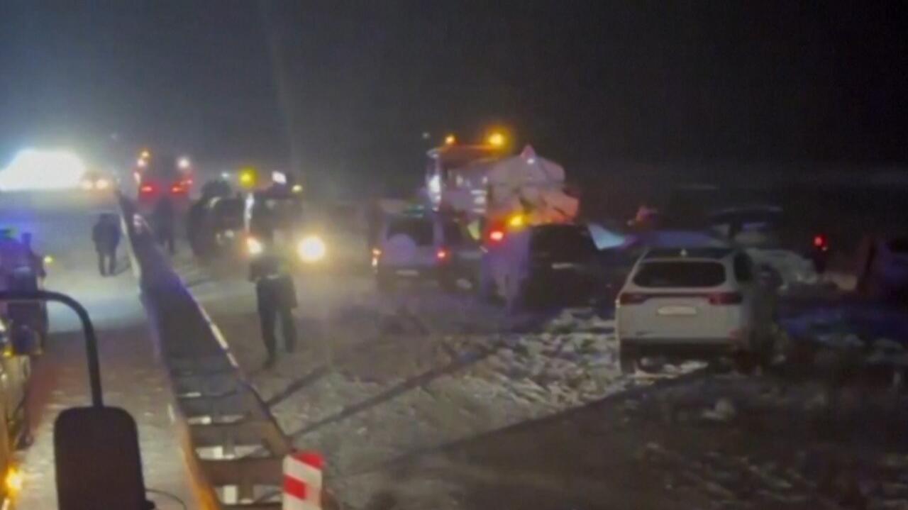 Potężny karambol na autostradzie. Kilkudziesięciu rannych