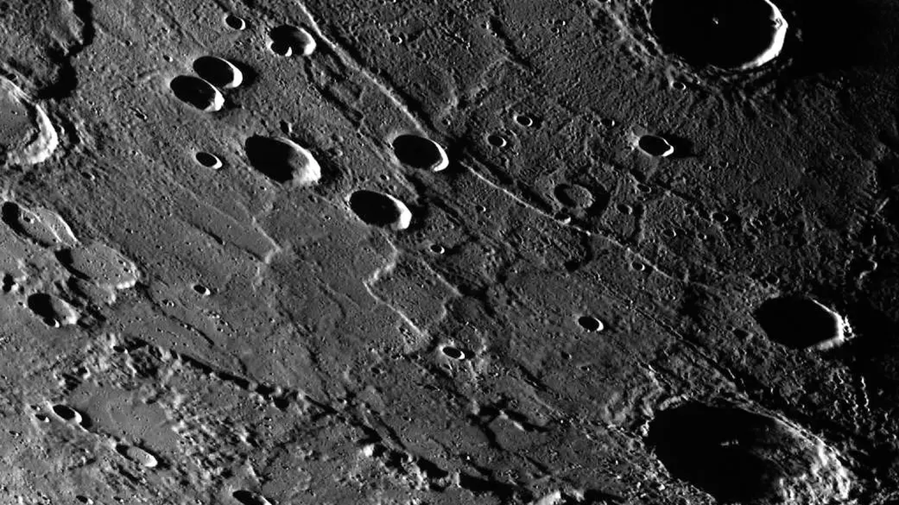 Merkury kurczy się jak stygnące ciasto. Jak bardzo zmalał?