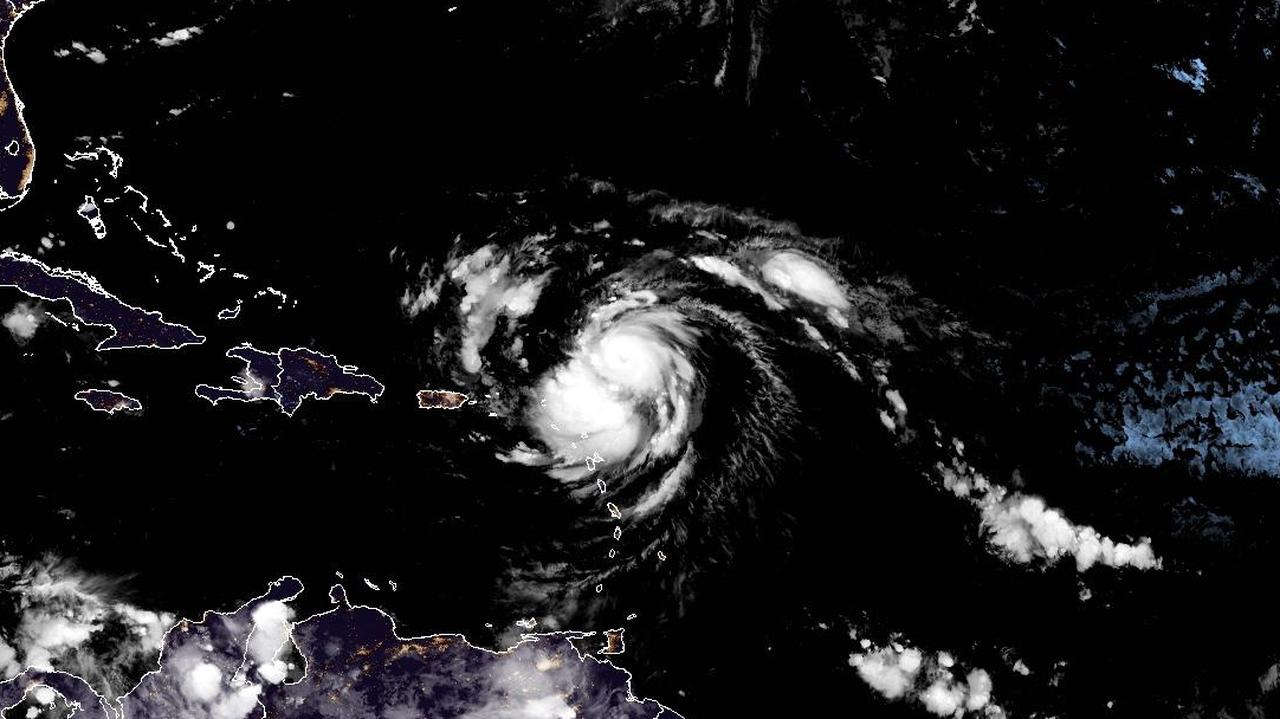 Erin przybrała na sile. Przyniesie ulewy i silny wiatr