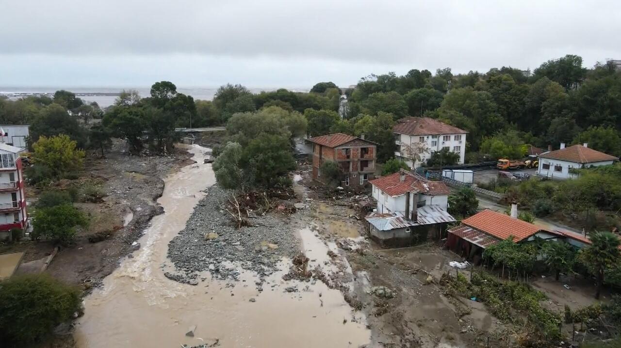 Bułgaria. U jednych powodzie, u innych - atak zimy. "Sytuacja jest krytyczna"