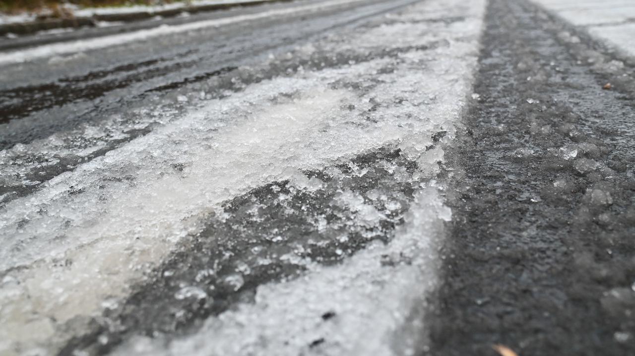 Uwaga, tu rano będzie ślisko. IMGW ostrzega