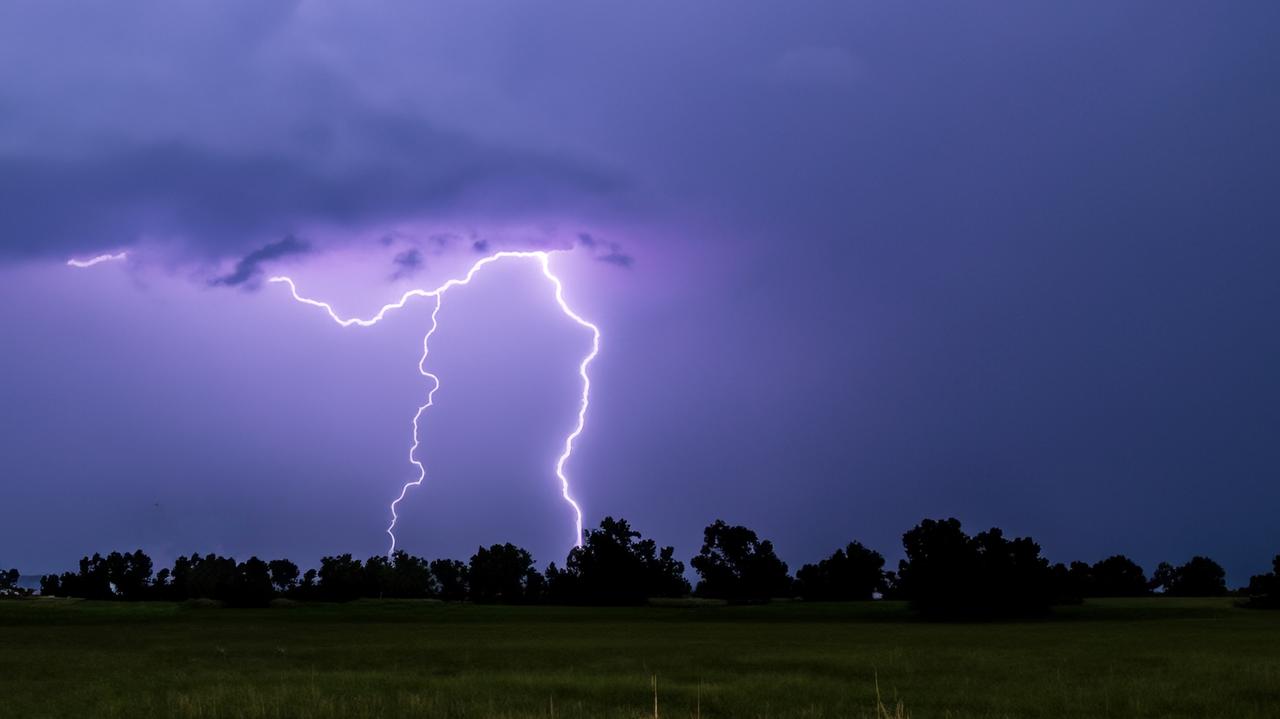 IMWM-Benachrichtigungen.  Hitze, Stürme – TVN Meteo