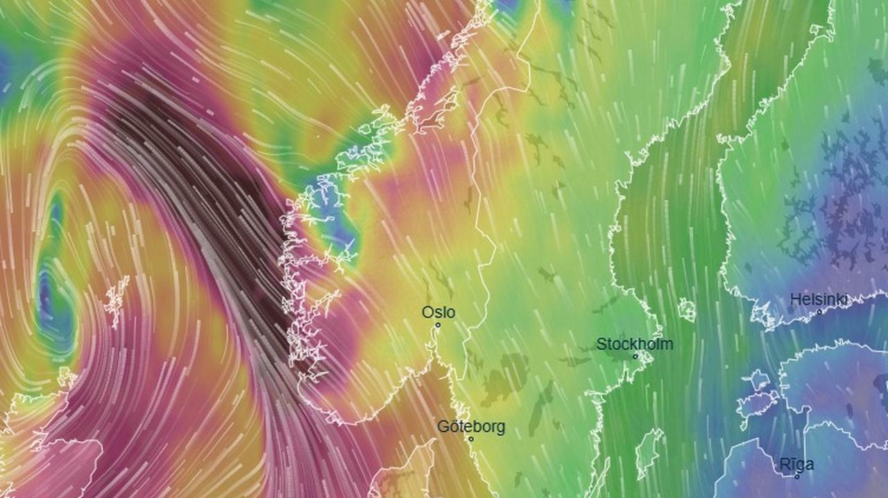 Największe opady od ćwierć wieku, wstrzymano połączenia promowe
