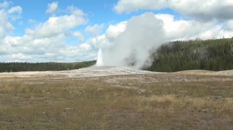 Yellowstone-największym skupiskiem gejzerów.