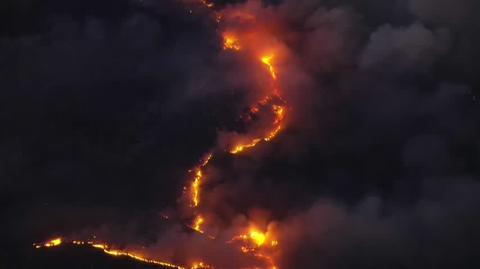 "Pirotowy pożar" w Kalifornii widziany z lotu ptaka