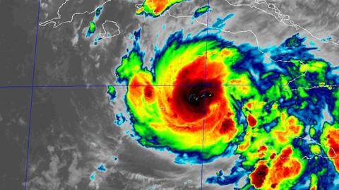 Silny cyklon tropikalny zmierza w kierunku Kuby