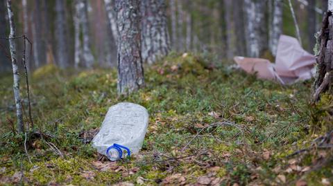 Ośmiornice wykorzystują śmieci jako miejsca schronienia