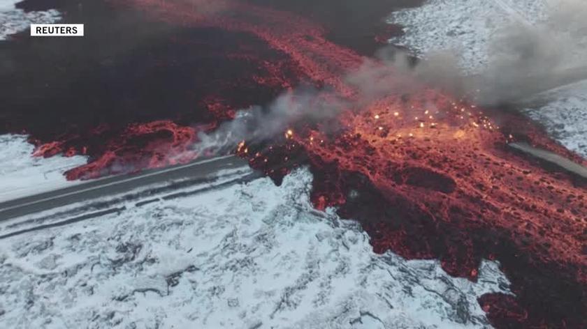 Na półwyspie Reykjanes doszło do erupcji. Nagranie z drona