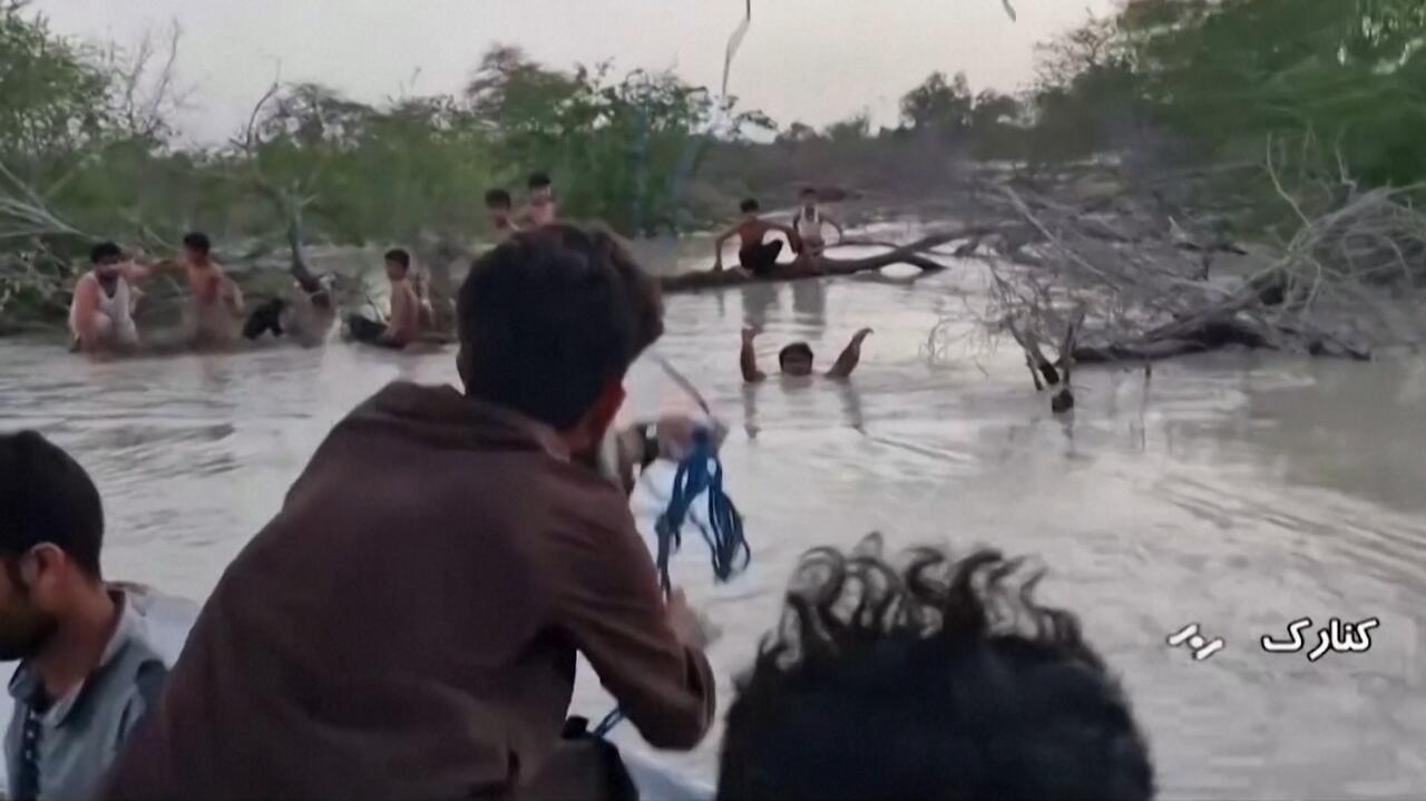 Powódź w Iranie. Ofiary śmiertelne, brak wody pitnej i ostrzeżenie przed krokodylami