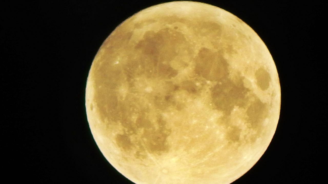 Luna Plină august 2023. Luna Albastră și Superlună.  Când să privești luna plină?