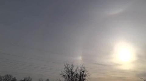 Słońce poboczne (Parhelion) , halo i górny łuk styczny 28.03.2013 (filmik)