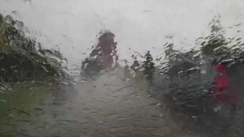 Aleje Jerozolimskie, deszcz