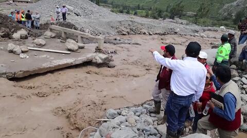 Zniszczenia po ulewach na południu Peru