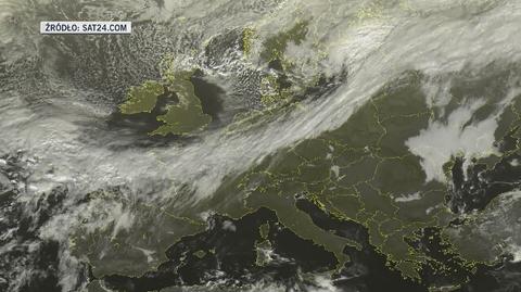 Zdjęcia satelitarne wkraczającego chłodnego frontu